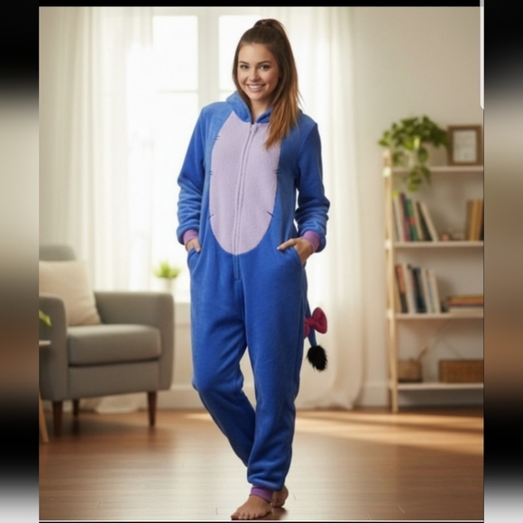 Disney Eeyore Blue Fleece Sleepwear Sz Medium 12.12 - Picture 2 of 13